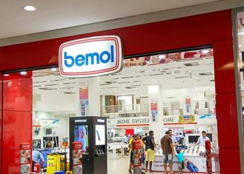 Cliente da Bemol ganha indenização após comprar frigobar com defeito  e ficar sem resposta