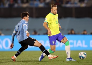 Seleção brasileira é derrotada pelo Uruguai nas eliminatórias
