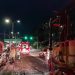 Carro termina amassado após caminhão tombar na Constantino Nery