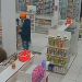Com pistolas, dupla invade drogaria Total Farma em Manaus e rendem clientes e funcionários; veja