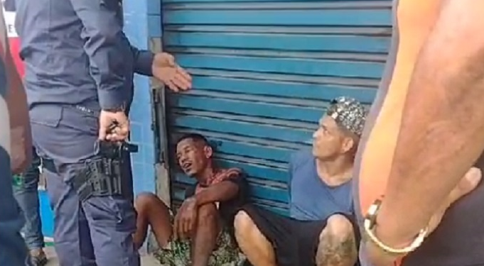 Vídeo: ‘Buiú’ e ‘Vavá’ iniciam o dia roubando no Zumbi e população dá corretivo até a chegada da PM