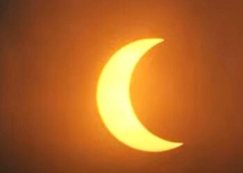 Transmissão ao vivo do eclipse salva visão dos amazonenses barrada pela poluição; veja