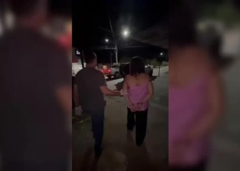 Para esconder estupro e proteger marido, mãe lava roupinhas de bebê sujas de sangue