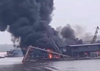 Urgente: explosão perto da ponte Rio Negro aterroriza internautas no Amazonas