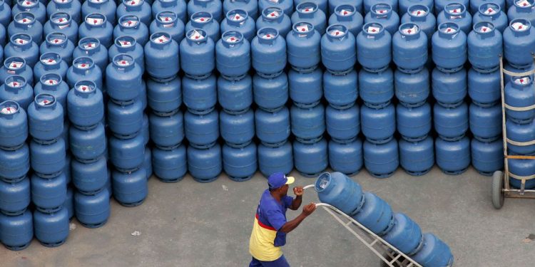 Fogás e Ream negam problemas de desabastecimento de gás de cozinha por causa da seca severa