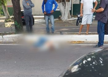 Idoso de 75 anos quebra a sandália, tropeça e morre atropelado na Zona Centro-Sul de Manaus