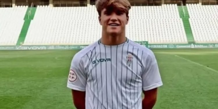 Clube confirma morte de jovem jogador desaparecido durante viagem para encontrar amigos