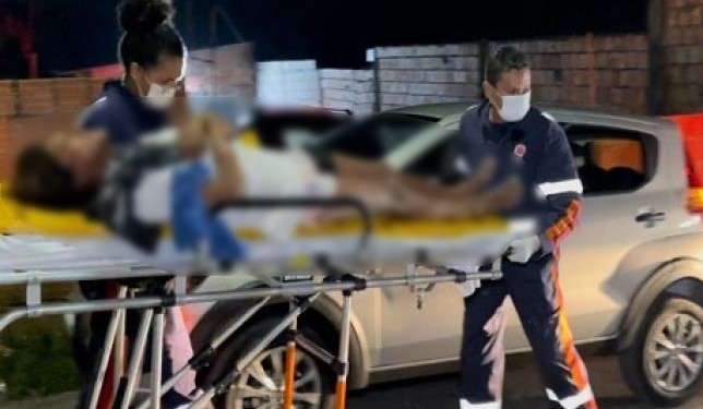 Jovem que seria executada por traficantes é resgatada em Manaus após ser moída na porrada