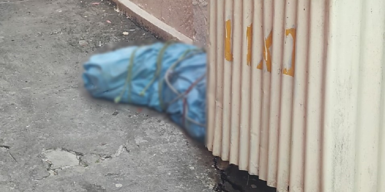 Corpo empacotado na Aparecida é de homem que foi torturado e morreu espancado