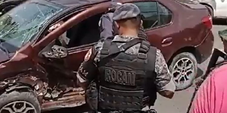 Vídeo: ladrão foge da polícia em Manaus, acerta 16 carros e deixa três feridos