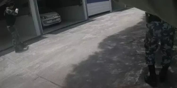 Marido finge para a esposa que foi sequestrado e vai se esconder em motel