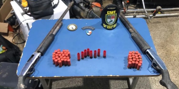 Bandidos desafiam polícia do Amazonas em tiroteio e acabam papocados no interior