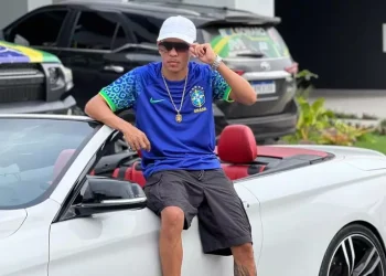 Decisão da Justiça revoga prisão preventiva de Lucas Picolé e ele deve deixar presídio