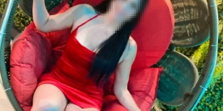 Para não ser presa, mulher suspeita de traficar drogas e armas esconde mais de R$ 9 mil na ‘preciosa’