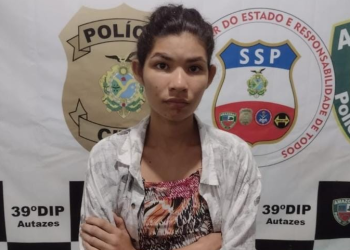 Suspeita de assassinar sobrinha de 2 anos e enterrar no quintal leva surra de detentas