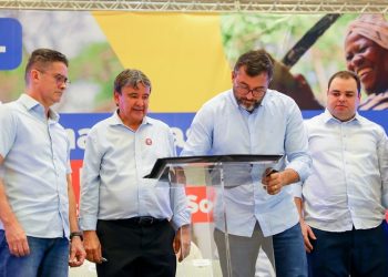 Wilson Lima e ministro Wellington Dias formalizam adesão do Amazonas ao Plano Brasil Sem Fome