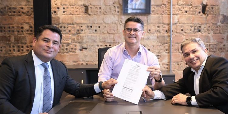 Prefeito David Almeida anuncia para fevereiro a prova do concurso da Guarda Municipal de Manaus