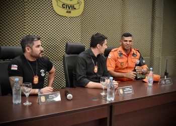 Indivíduos são presos durante entrega de cocaína avaliada em R$ 750 mil, nas margens do Rio Negro