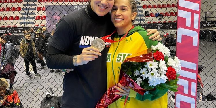 Atleta amazonense é campeã mundial de MMA na Albânia