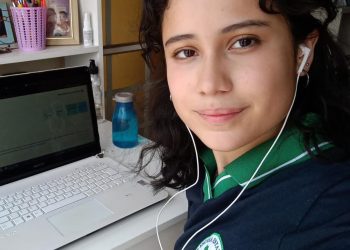 Estudante da rede pública do AM é escolhida para representar o Brasil nos EUA