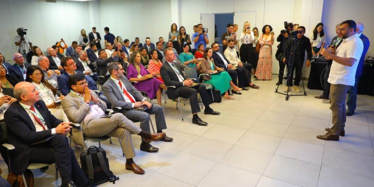 Wilson Lima diz em Fórum da Amazônia Legal que é hora de desenvolver a região