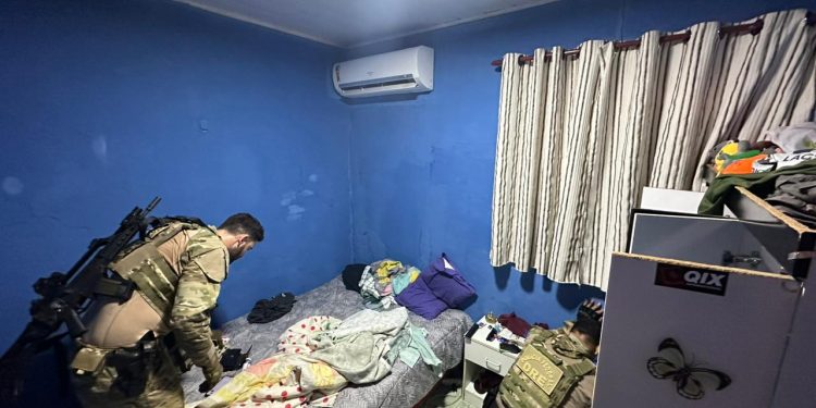 Bandidos enviavam drogas pelos Correios dentro de livros, diz PF