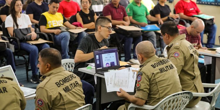 Convocados do concurso do Corpo de Bombeiros iniciam entrega presencial de documentos na corporação