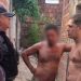 Achando que é corno, influenciador André Rapariga bate na mulher e recebe visita da PM