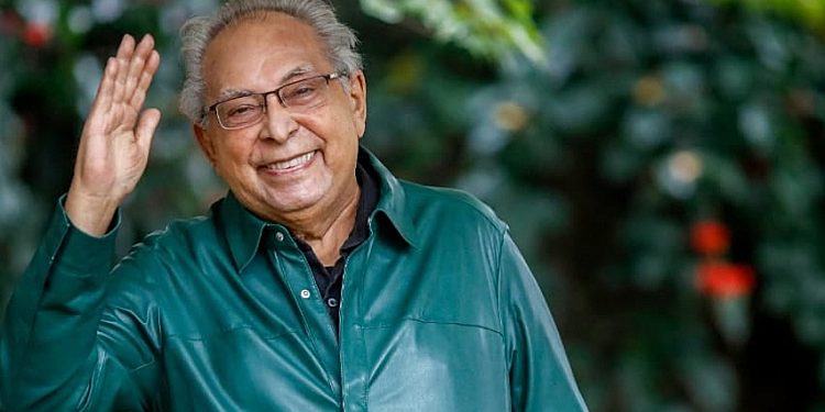 Amazonino Mendes completaria 84 anos nesta quinta (16) e recebe homenagem; confira