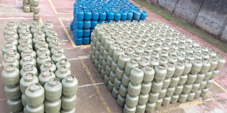 Refinaria em Manaus que foi privatizada cobra o gás mais caro no Brasil, ultrapassando até a Petrobras