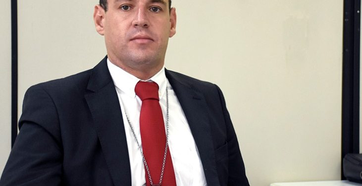 Delegado prende professor que ofereceu carona e estuprou aluna no Amazonas