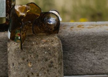 Homem briga no bar no interior do Amazonas e sai todo furado com gargalo de garrafa