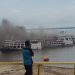 Vídeo: embarcação pega fogo na Manaus Moderna