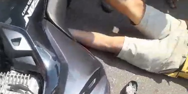 Vídeo: motoqueiro é baleado na Zona Norte de Manaus e cai morto no asfalto