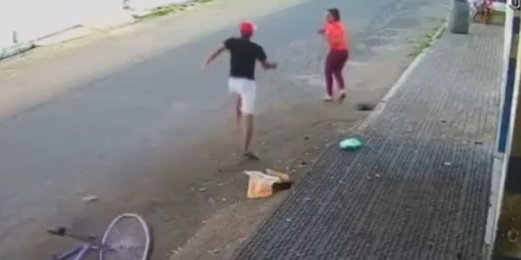 Vídeo: mulher é agredida por cunhado após se recusar a ir para a cama com ele