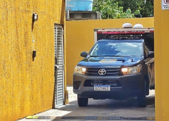 Veja: Homem de 28 anos é encontrado morto ao lado de cama em quarto de motel em Manaus