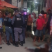 Família fica aos prantos ao reconhecer corpo de homem morto a tiros em Manaus; veja