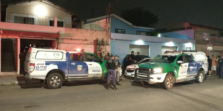 Taxista da Rádio Táxi Tucuxi é encontrado morto dentro do próprio carro em Manaus