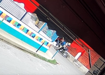 Atenção! Câmera flagra tentativa de sequestro de menina em Manaus; veja