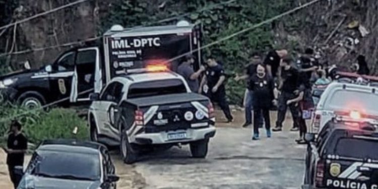 Corpo sem identificação é encontrado em barranco no bairro Flores