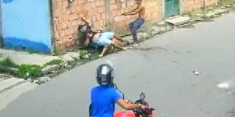 Vídeo forte: câmera registra execução sumária de ‘Boca Rica’ em Manaus