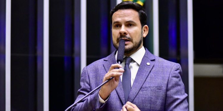 Sancionada Lei Federal do Capitão Alberto Neto que prorroga benefícios fiscais da ZFM e de áreas da Amazônia Ocidental até 2074