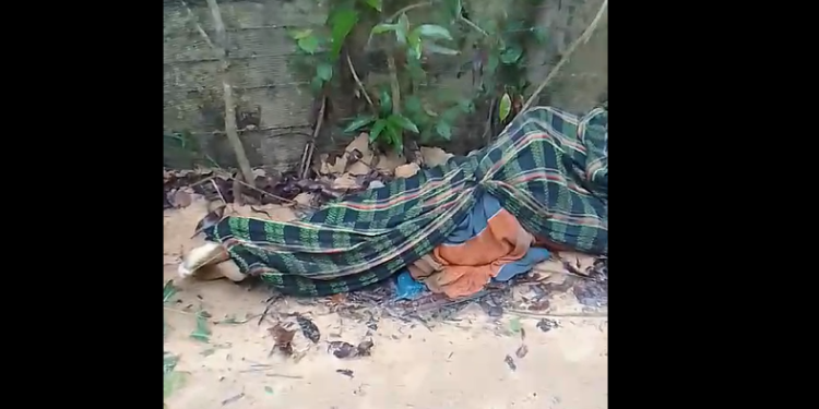 Vídeo: Corpo dentro de rede é encontrado jogado no ramal do Brasileirinho, Zona Leste de Manaus