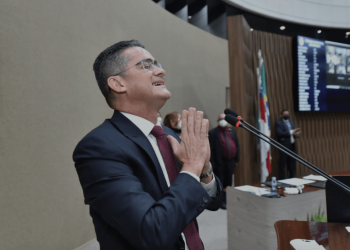 Prefeito David Almeida agradece empenho da bancada do AM em Brasília por aprovação da Reforma Tributária