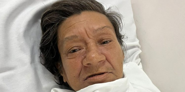 Idosa no Platão Araújo não lembra o nome dos filhos e nem onde mora em Manaus