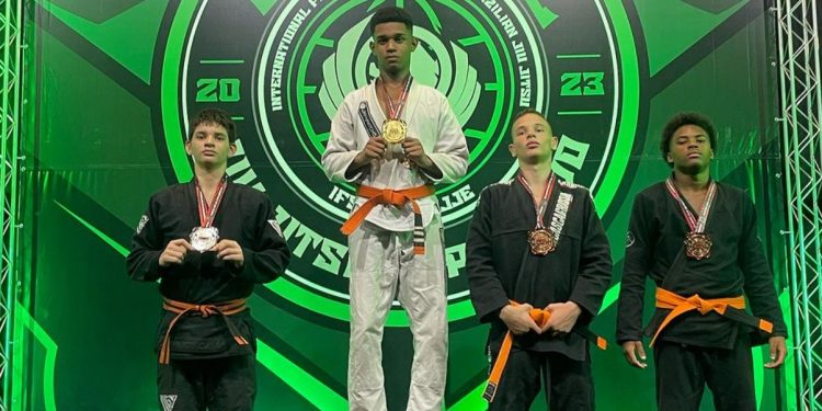 Amazonenses ganham medalha de ouro e prata no Mundial de Jiu-Jitsu em São Paulo