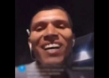 Vídeo: mulher tem celular roubado e bandido faz live no Insta dela: ‘vem com a gangue’