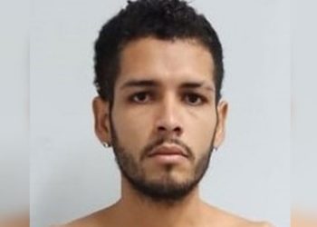 Motorista de APP em Manaus é assaltado por três dentro do carro