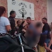 Vídeo: Filho se desespera com o pai morto eletrocutado e o carrega em busca de ajuda em Manaus