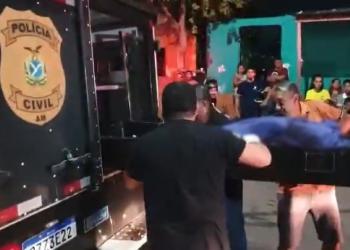 Ex-presidiário puxa a arma para o padrasto e mata ele com três tiros em Manaus